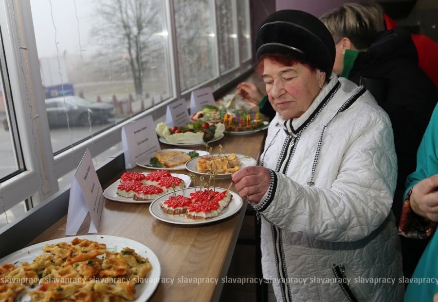 Гастрономическая революция: уникальные картофельные вафли и салат 'Молодость' из Копыльского райпо