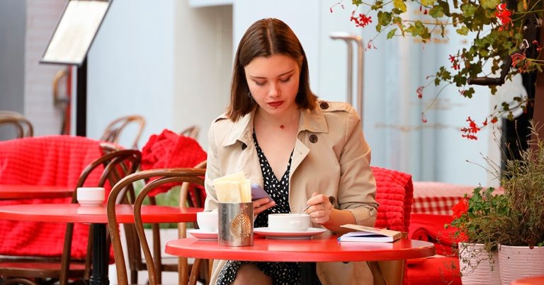 Дорогие рестораны теряют популярность на фоне растущего спроса на демократичные кафе