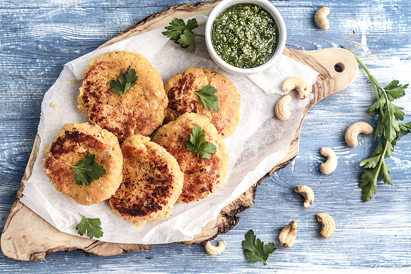 Как приготовить необычные чечевичные котлеты с морковью и кешью