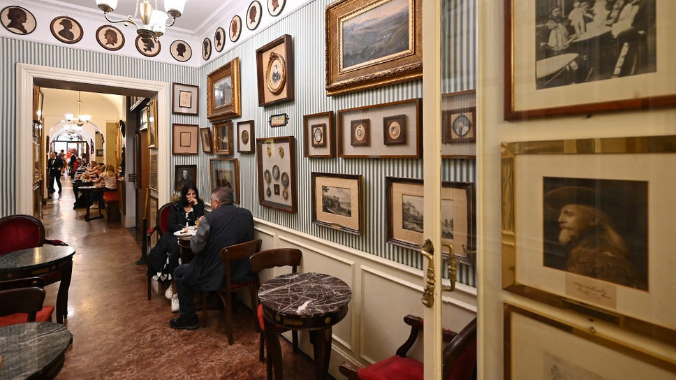 Старейшее римское кафе Antico Caffe Greco закрыто на неопределенный срок