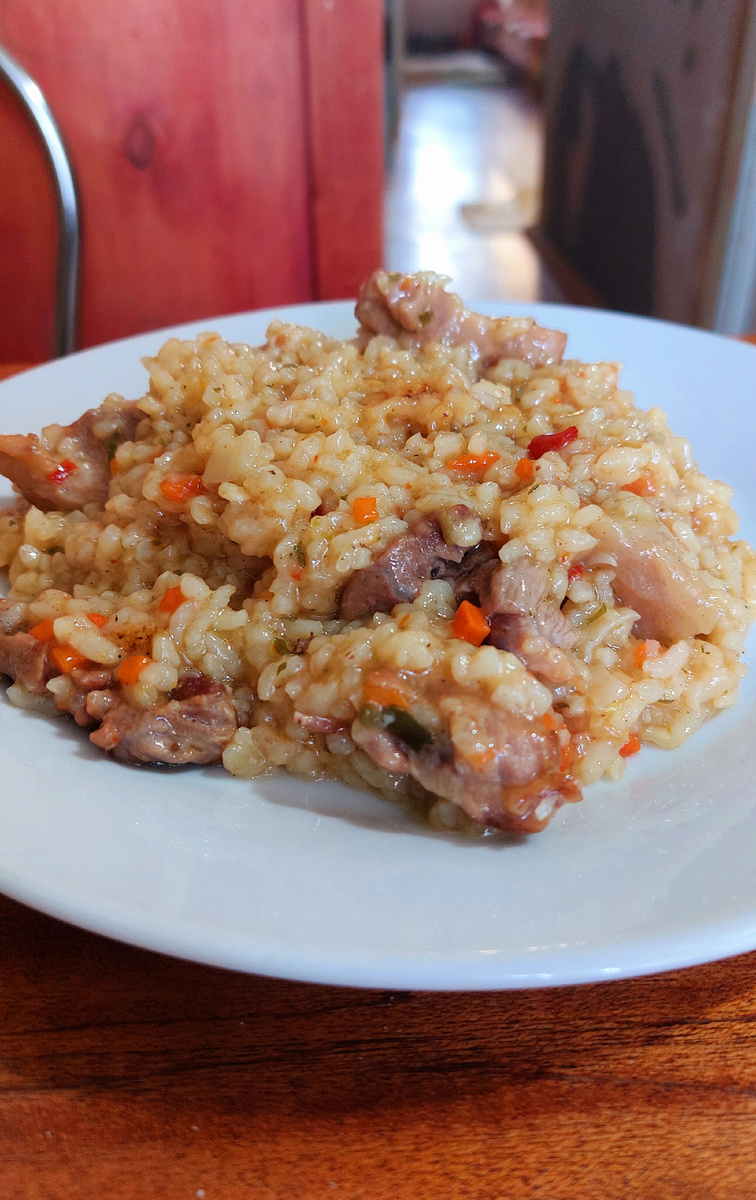 Как слоны, огурцы и шницели создают летнюю атмосферу