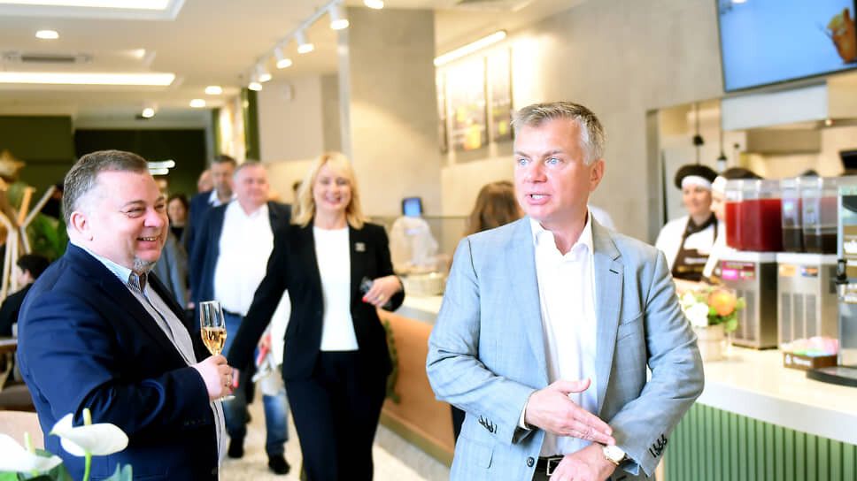 ������� ����������� 700 ��������� ������ � ����� ��������� � ������������ ����