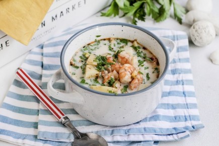 Погружение в вкусы: Чаудер с креветками и кукурузой