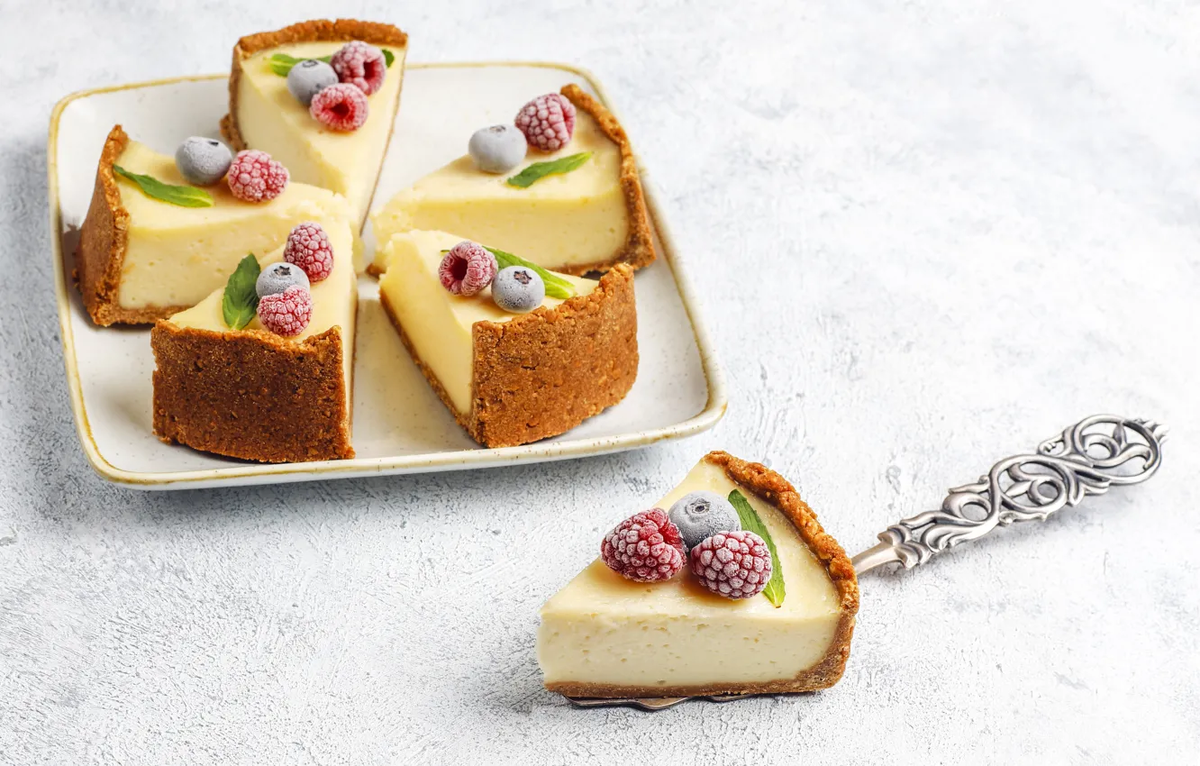 Необычайный летний чизкейк без выпечки: лакомство для жарких дней