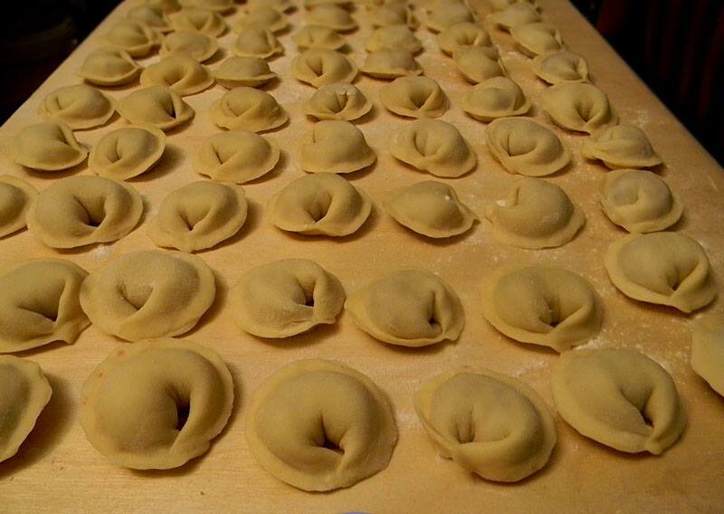 Пельмени на зиму: как налепить и сохранить настоящую домашнюю вкусняшку