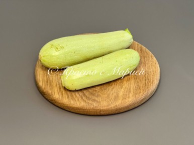 Легкий и вкусный рецепт кабачковой закуски для жаркого сезона