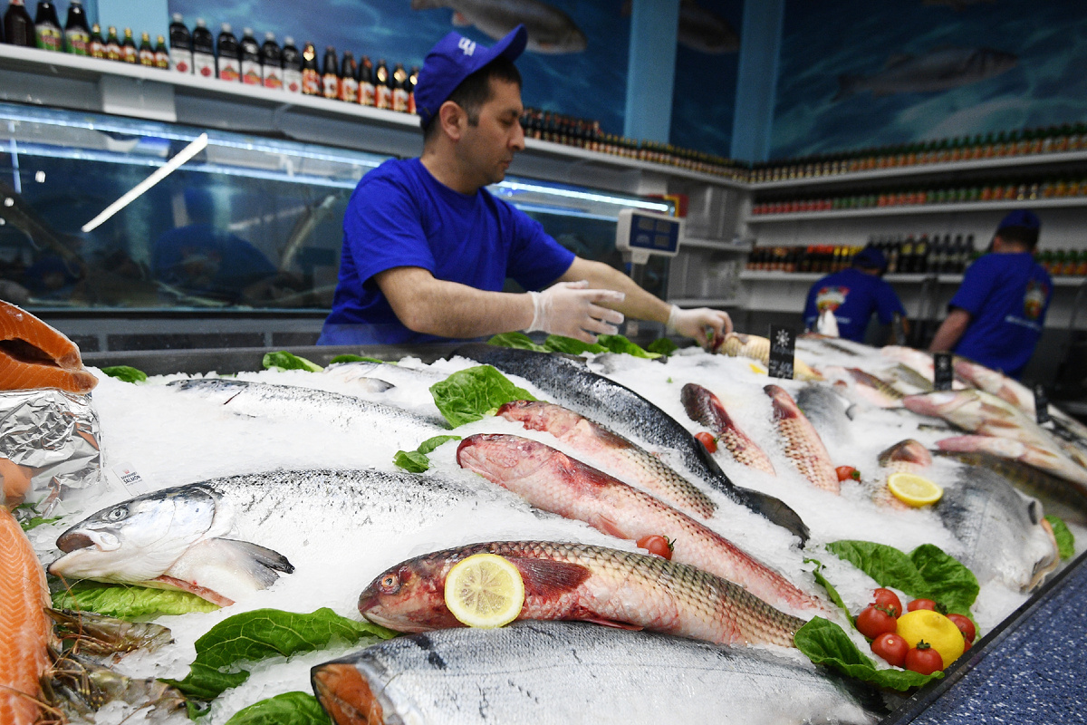 Правительство усиливает контроль за ценами на рыбные продукты