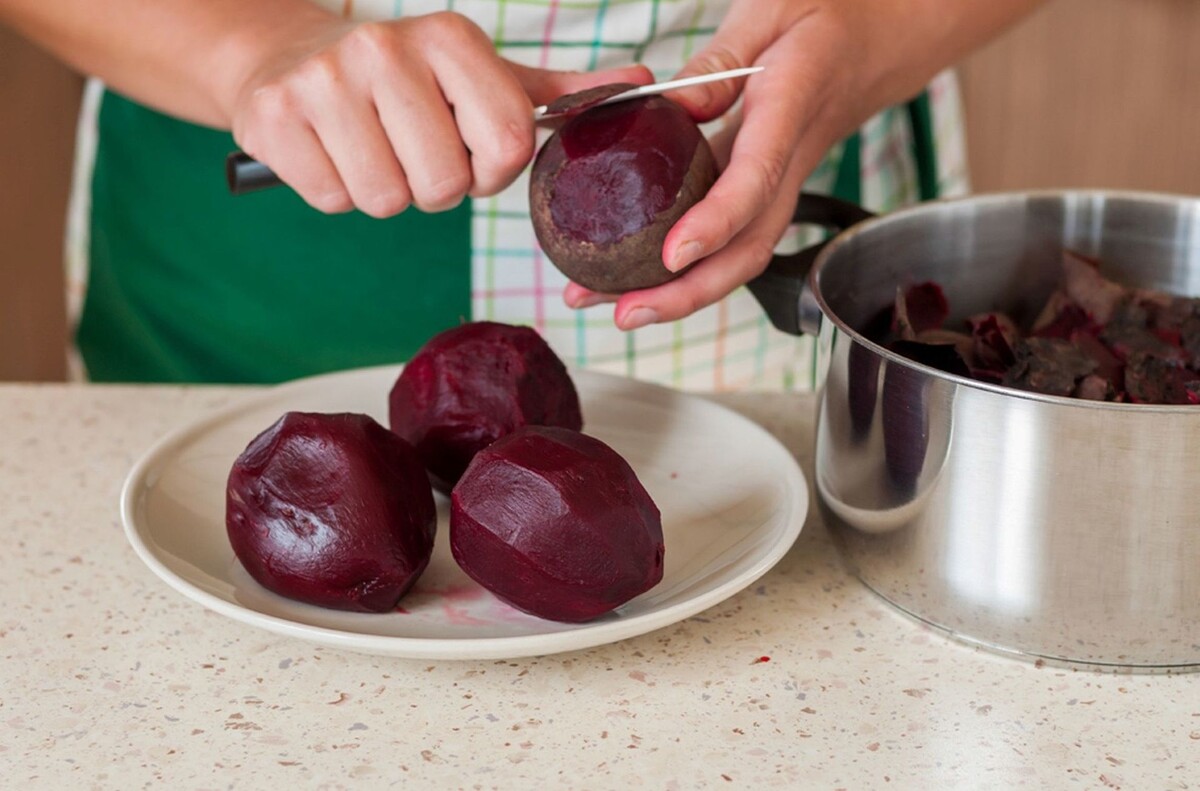 Быстрый способ приготовления свеклы для вкусных салатов