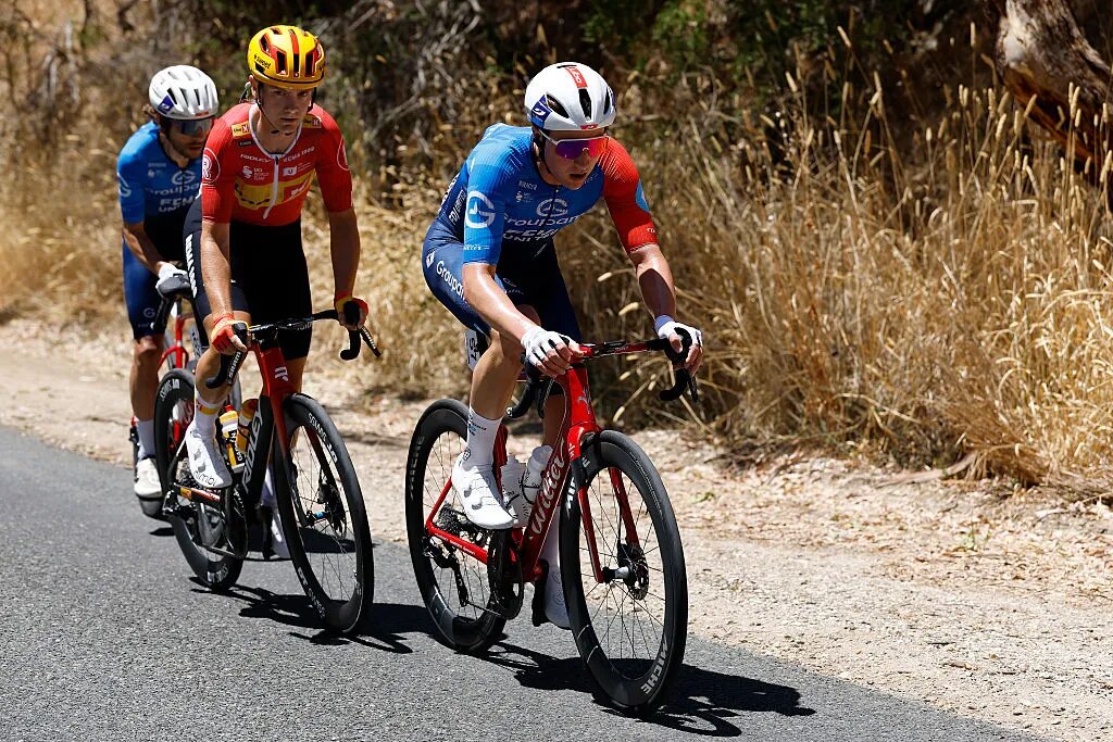 Удивительная победа датчанина Тобиаса Лунда Андресена на первом этапе Тура Даун Андер 2026