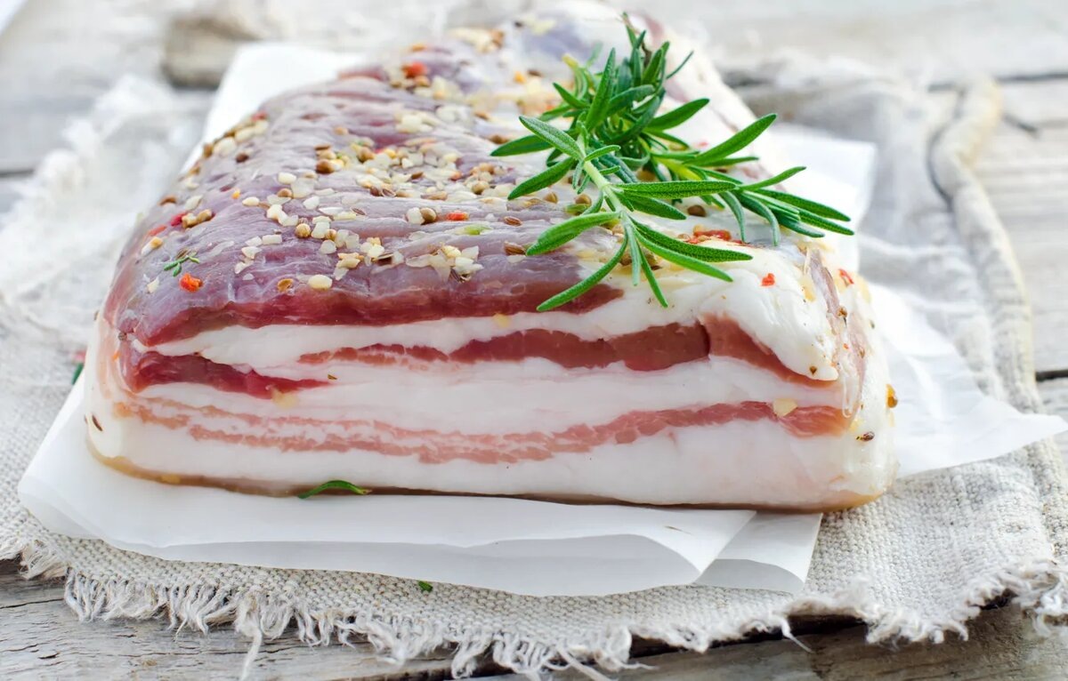 Сало по-новому: 10 рецептов, которые удивят вас