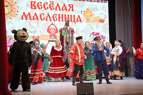 Восторг и радость: Масленица в РДК «Факел»