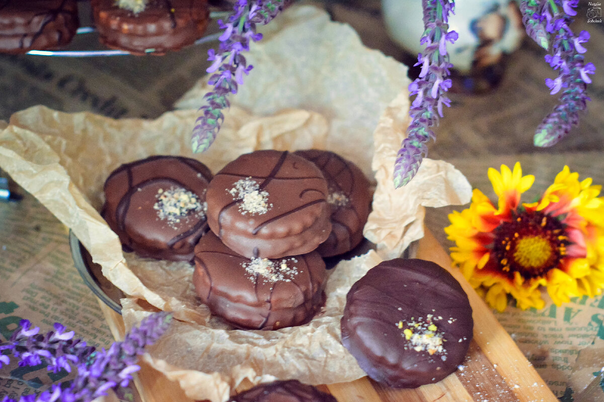 Песочное печенье с карамелью и шоколадом: идеальный десерт для гурманов