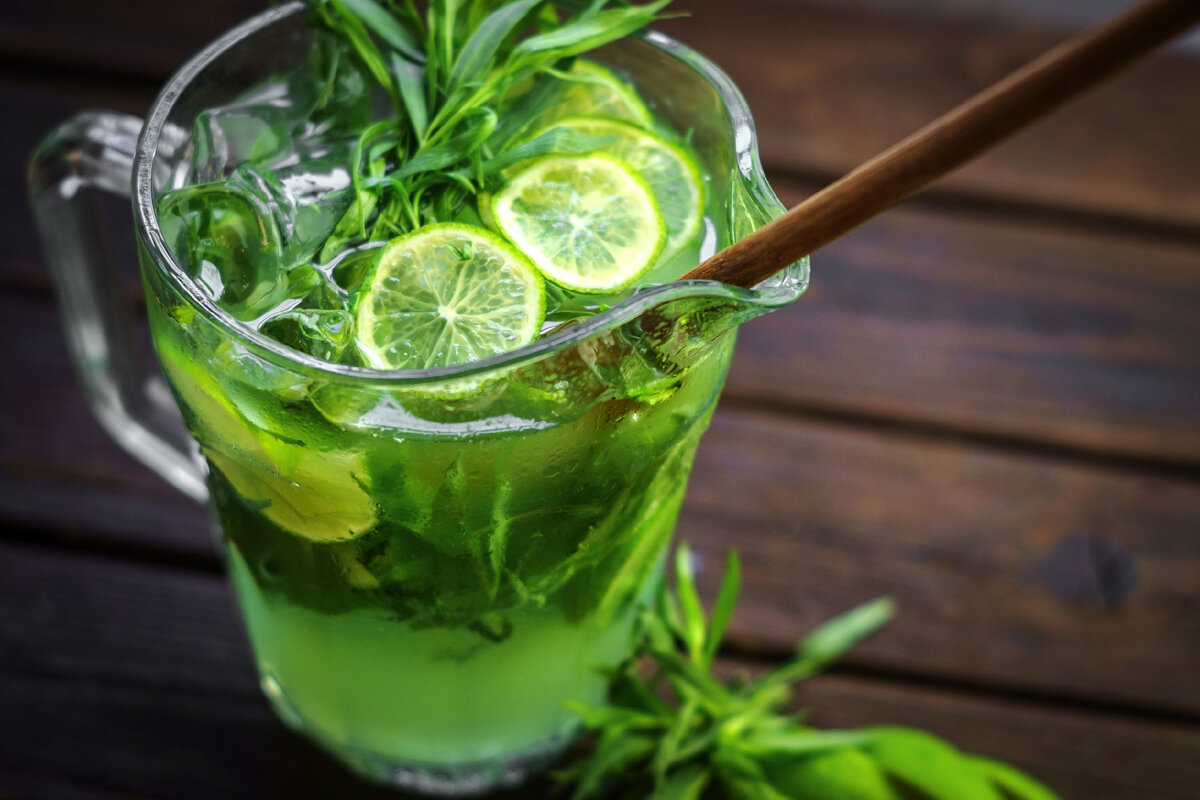 Как приготовить освежающий домашний тархун