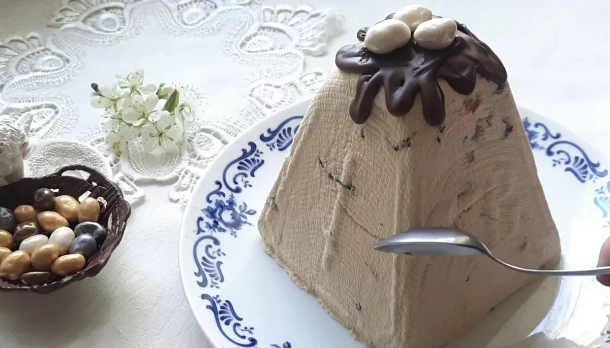 Нежная карамельная пасха: простой рецепт на праздник