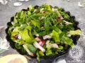 Салат из свежей зелени и редиса: легкость и польза в каждом укусе