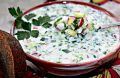 Окрошка на курином бульоне: освежающая альтернатива классическому рецепту