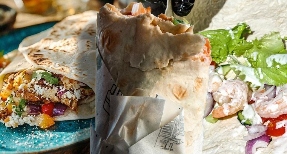День шаурмы: четыре ярких рецепта для домашней кухни — от восточной классики до грушево?дор?блюной сенсации