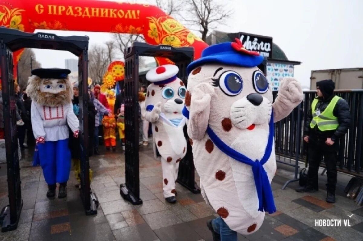 Зимние гуляния: Масленица и Тур Папенберг привлекли тысячи валивостокцев