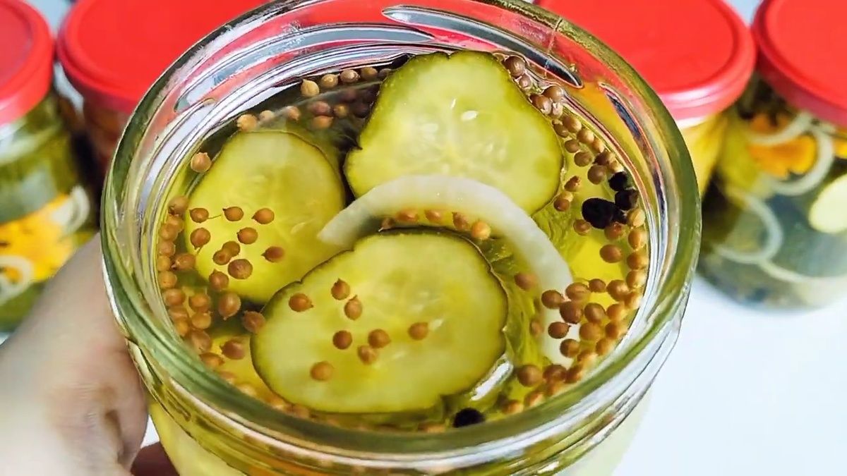 Кисло-сладкие огурцы по-чешски: рецепт для смелых кулинаров